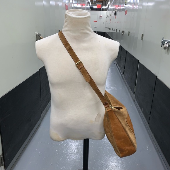 👋🏾SOLD👋🏾authentic FENDI embossed suede CROSSBODY purse - Picture 9 of 16